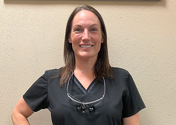 Dental hygienist Amanda
